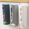 Suporte Multiuso para Sacola de Lixo – Organização Prática para Cozinha e Banheiro!